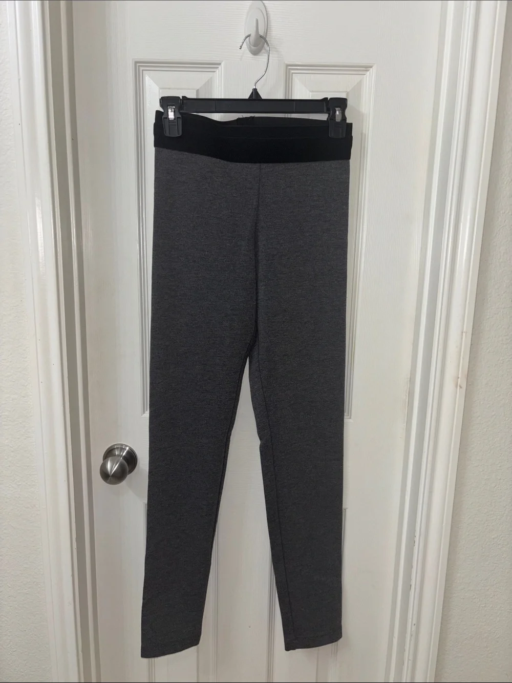 BCBGMaxAzria Dark Gray Kids Stretch Leggings